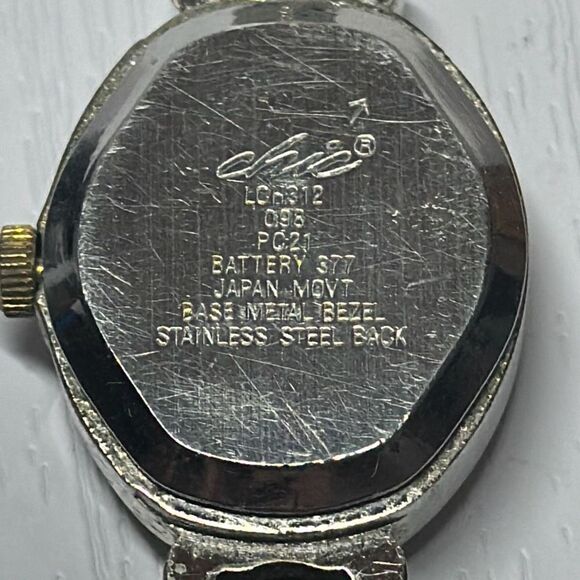 Vintage CHIC Ladies Gold Silver Stainless Steel Watch CH312 LOOK - Picture 6 of 11